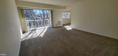 1904 Wilson Ln unit 102, McLean, VA 22102 - photo 2
