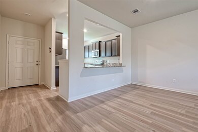 10727 Spring Brook Pass Dr, Humble, TX 77396 - photo 7