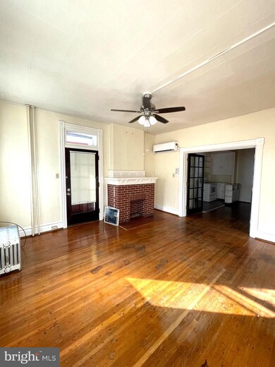 41 E Antietam St unit . 1F, Hagerstown, MD 21740 - photo 5