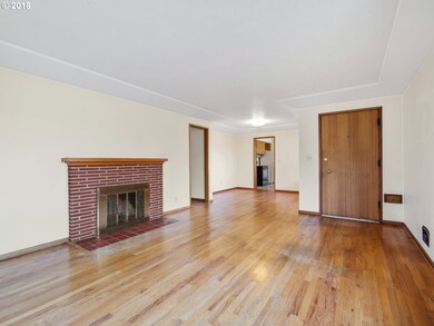 Living Room/Dining Room