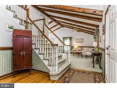 4 Wychwood Ln, Langhorne, PA 19047 - photo 2