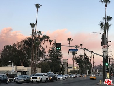 12752 Halkirk St, Studio City, CA 91604 - photo 2