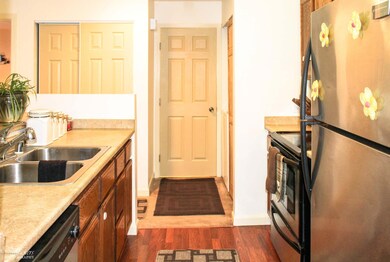 04B Pantry (6)