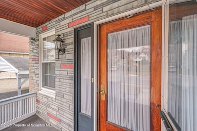 940 W Market St, Scranton, PA 18508 - photo 6