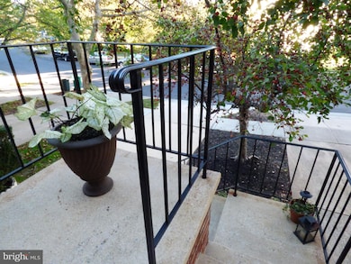 14004 Oakpointe Dr, Laurel, MD 20707 - photo 3