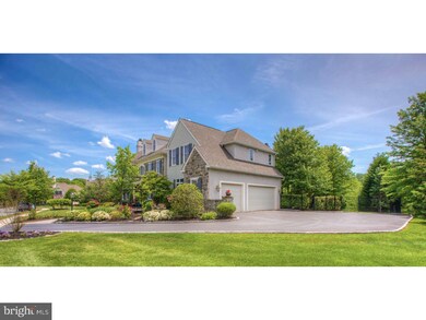 1033 Whitegate Rd, Wayne, PA 19087 - photo 2