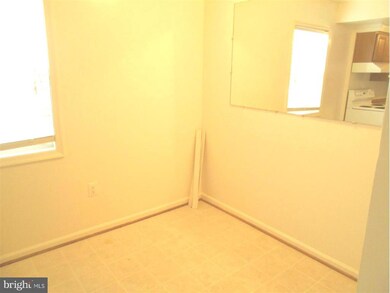 1860 Fort Pulaski Ct, Dumfries, VA 22026 - photo 6