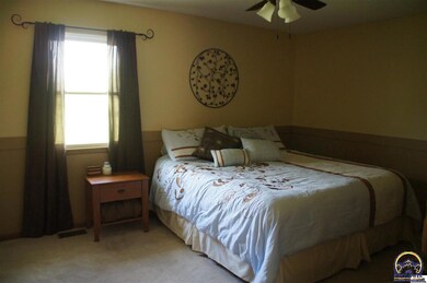 12352 Q Rd, Hoyt, KS 66440 - photo 5