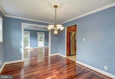8511 Rehoboth Ct, Vienna, VA 22182 - photo 7