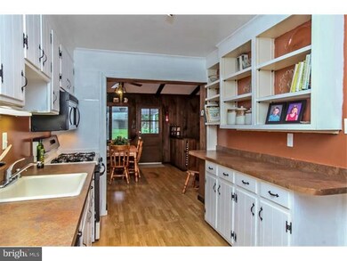 415 Osborne Ln, Wallingford, PA 19086 - photo 3