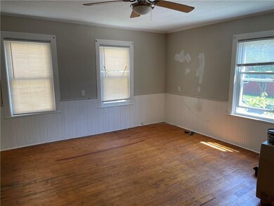 29 Clement St unit 1, Tiverton, RI 02878 - photo 3