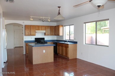 2870 N Silver Island Way, Tucson, AZ 85745 - photo 7
