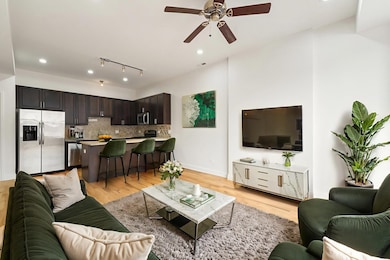 2354 S Oakley Ave unit B2, Chicago, IL 60608 - photo 6