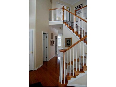 Entry/Foyer.