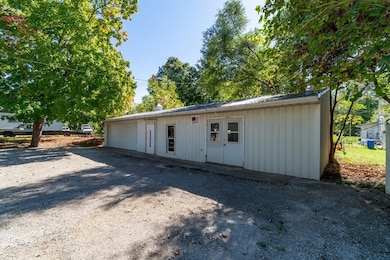 202 E Toledo St, Fremont, IN 46737 - photo 4