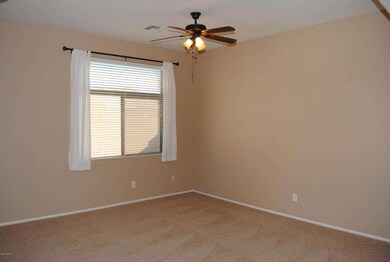 FORMAL DINING RM AREA