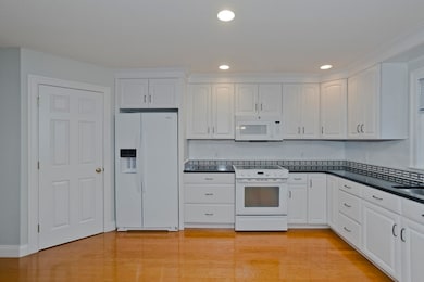 355 Pinehurst Dr, East Longmeadow, MA 01028 - photo 5