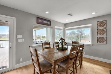 102 Blackfoot Trail, Gainesville, TX 76240 - photo 6