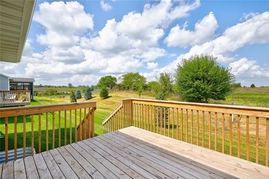 9833 Thorton Dr, Johnston, IA 50131 - photo 5