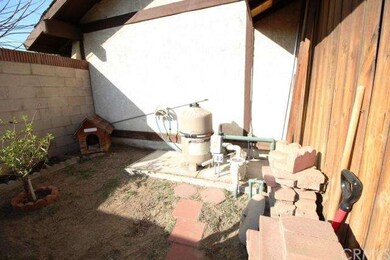 9859 Whitewood Ct, Fontana, CA 92335 - photo 2