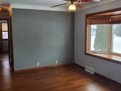 2207 Sunnyside Cir, Cedar Falls, IA 50613 - photo 7