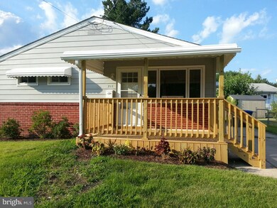 711 Holly Ln, Mount Holly, NJ 08060 - photo 3