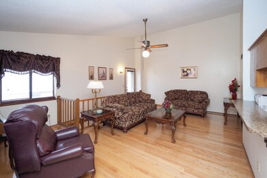 2193 Quail Run Dr-104