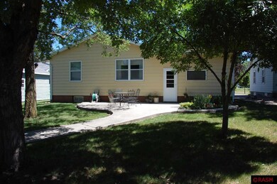 1121 N Jefferson St, New Ulm, MN 56073 - photo 2