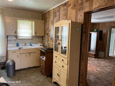 412 Main St, Corinth, NY 12822 - photo 5