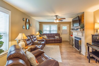 200 Cottage Crest HD -16