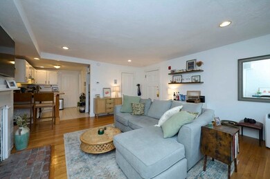 462 Beacon St unit 2, Boston, MA 02115 - photo 3