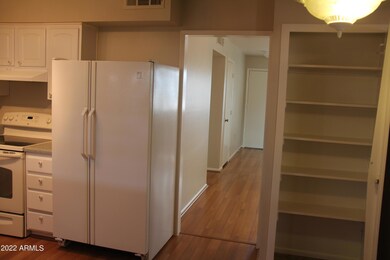 14015 N Newcastle Dr, Sun City, AZ 85351 - photo 7