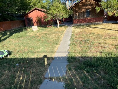 307 S Jackson St, Hugoton, KS 67951 - photo 4