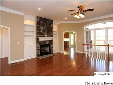 607 Sunray Dr, Shepherdsville, KY 40165 - photo 2