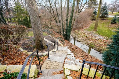 3815 Beecham Ct-4
