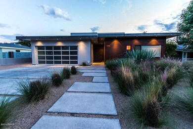 3217 E Campbell-1