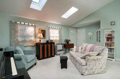 75 Rebecca Ln, Yarmouth, ME 04096 - photo 2