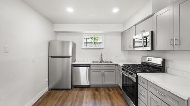 2819 Berry St unit 11, Houston, TX 77004 - photo 3