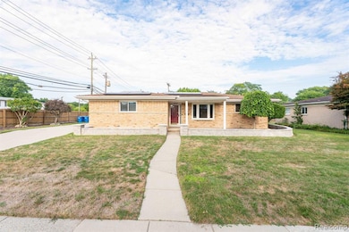 32930 Coventry Place, Warren, MI 48093 - photo 2