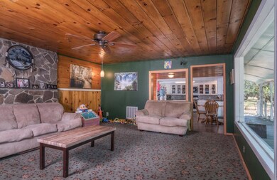 10584 Blackwell Rd, Central Point, OR 97502 - photo 6