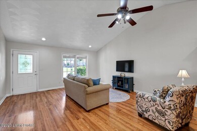 414 Deer Park Way, Mount Washington, KY 40047 - photo 5