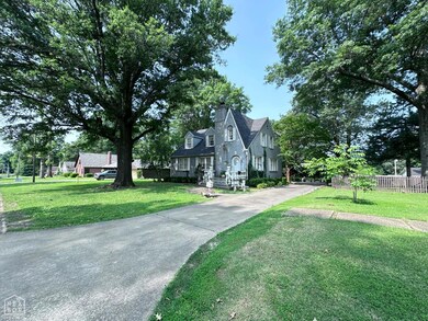 582 N 4th Ave, Piggott, AR 72454 - photo 4