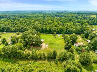 371 Buncombe Rd, Enoree, SC 29335 - photo 5