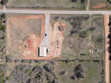 31448 Memorial Rd, McLoud, OK 74851 - photo 7