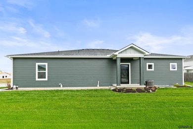 12811 S 45th Terrace, Papillion, NE 68133 - photo 3