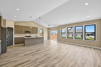 213 Cedar Ave, Delavan, WI 53115 - photo 4