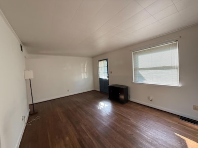 114 Ardmore Dr, Oxford, OH 45056 - photo 5