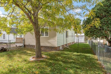 106 4th St SW, Montgomery, MN 56069 - photo 2