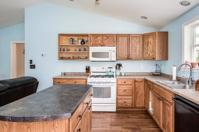 014-4AmysWay-Berwick-ME-03901-SMALL