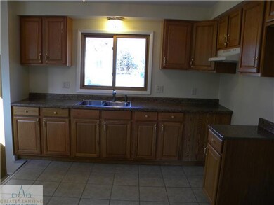 4811 Burchfield Ave, Lansing, MI 48910 - photo 7